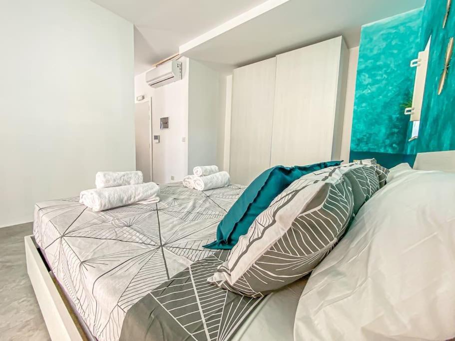 Lovely 1- Bedroom Apartment In Floriana Exterior photo